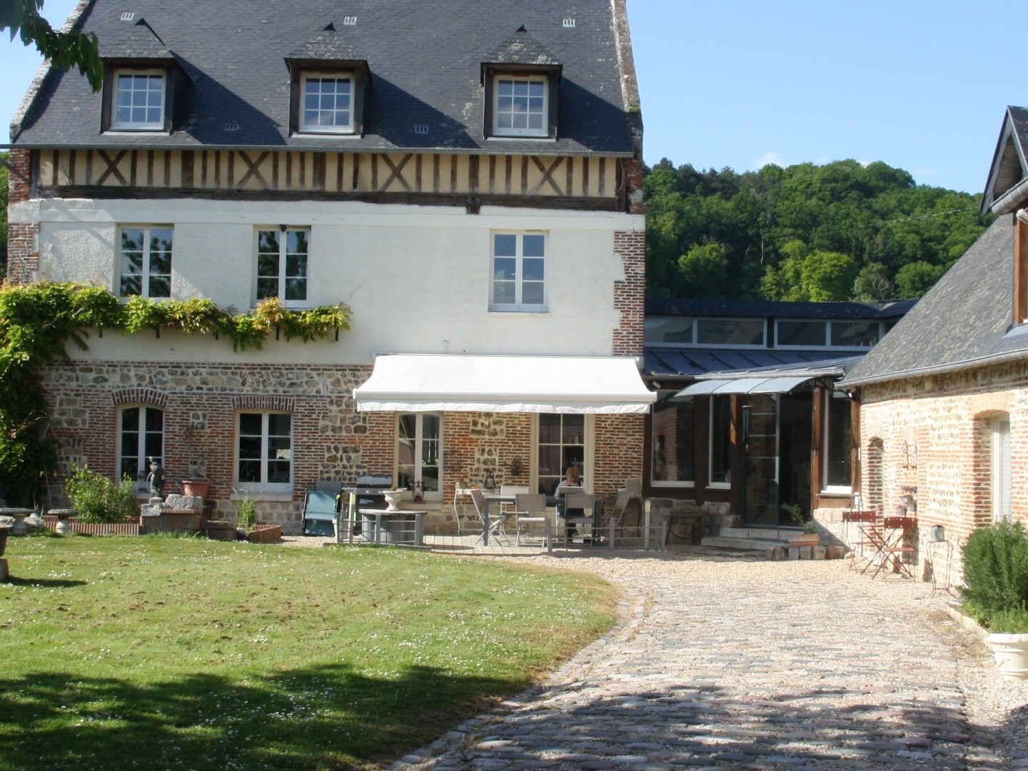 Maison 11 pièces 255 m²