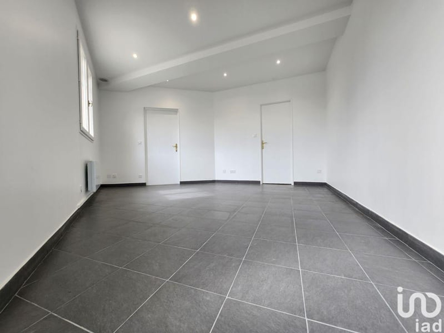 Fonds de commerce 85 m²