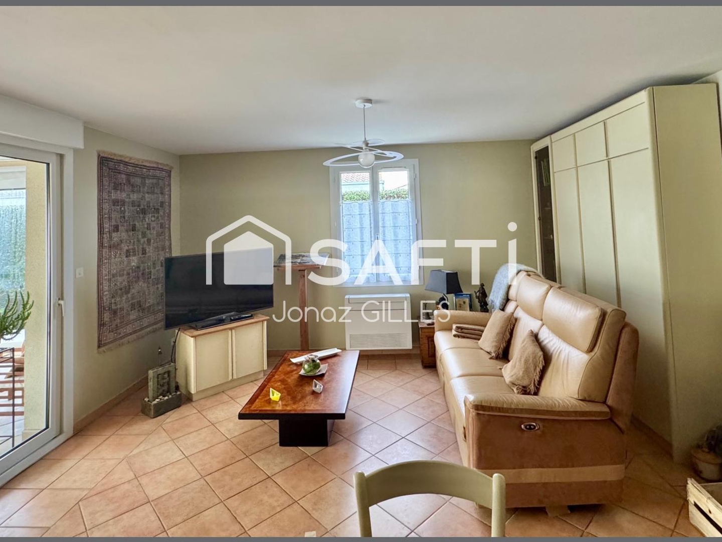 Maison à vendre - 6 pièces - 145m2 - Saint-Pierre-D'ol... (17310)