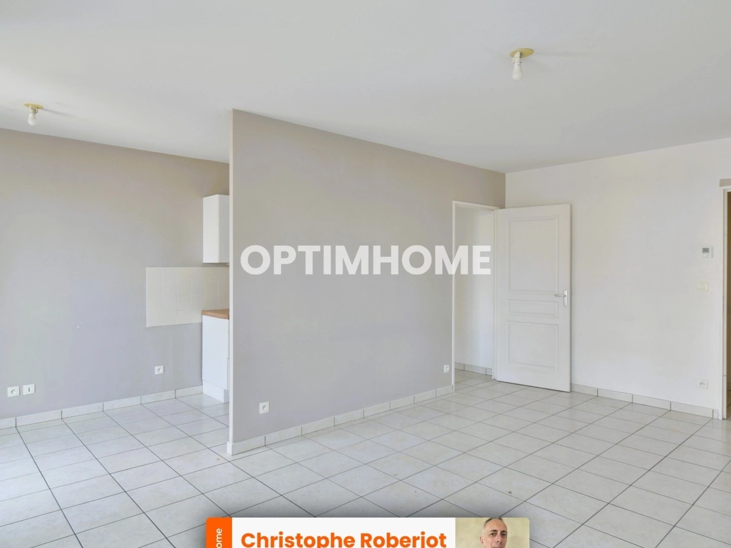 Lumineux appartement de 3 pièces, classé C, avec terrasse et garage quartier clinique Ste Marie à CHALON SUR SAONE
