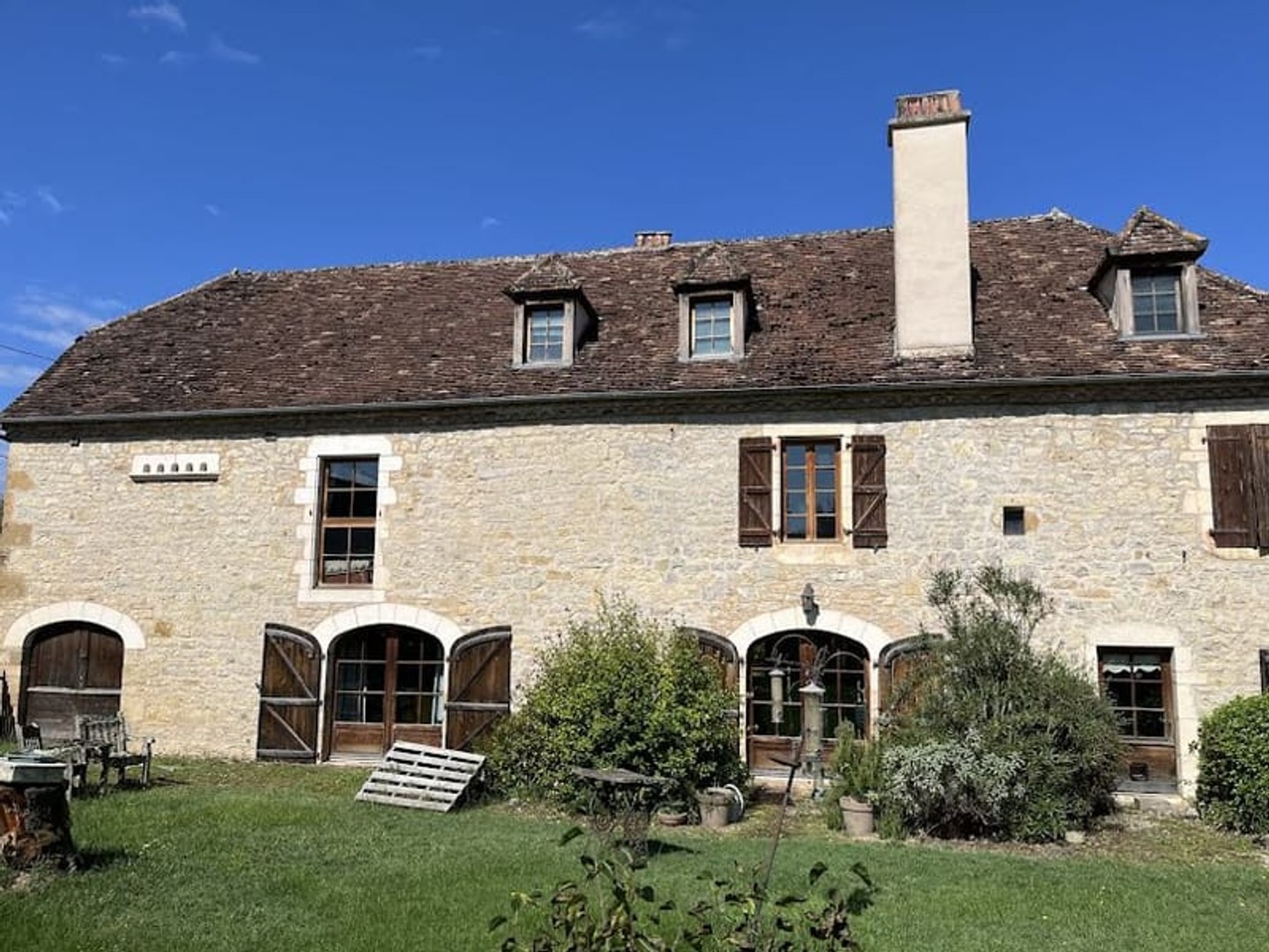 Maison 7 pièces 260 m²