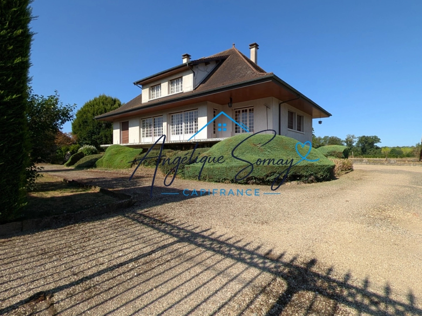 Maison à vendre - 5 pièces - 200m2 - Lays-Sur-Le-Doubs (71270)
