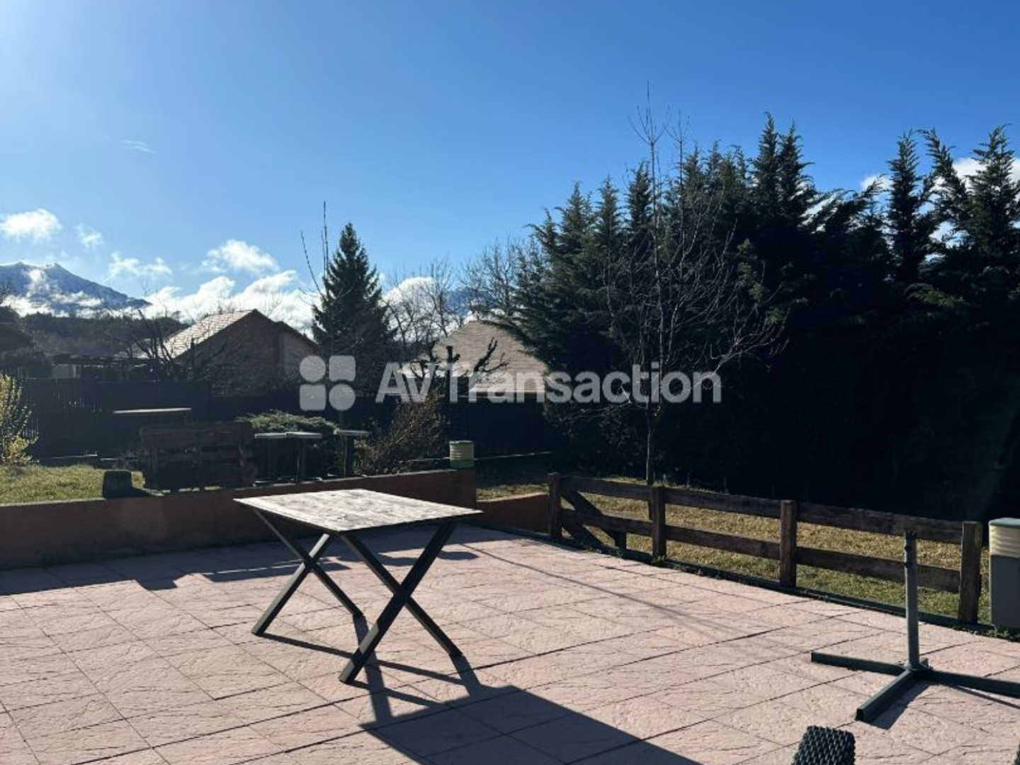 Maison à vendre - 4 pièces - 84m2 - Chorges (05230)