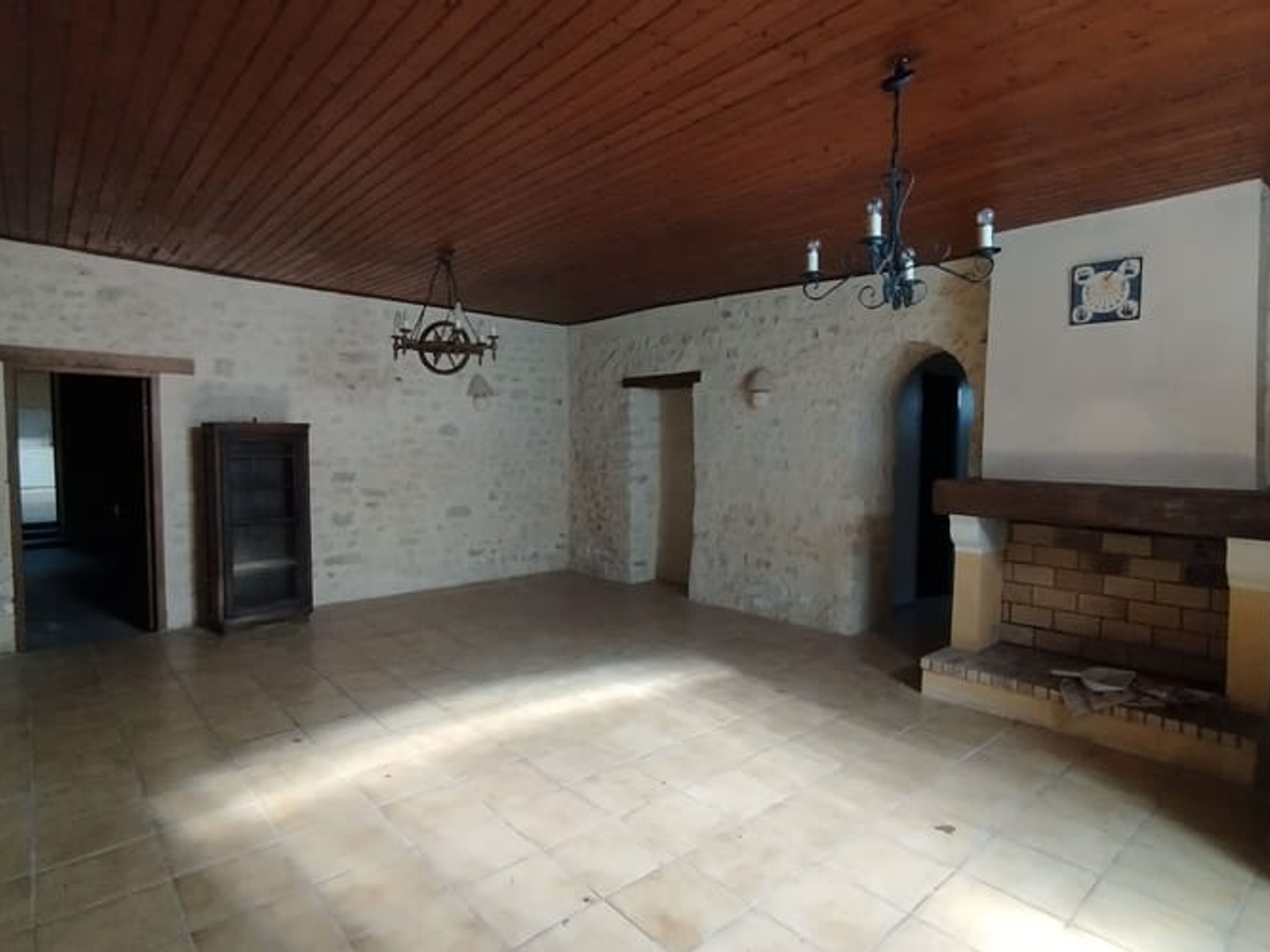 Maison à vendre - 3 pièces - 170m2 - Civrac-En-Médoc (33340)
