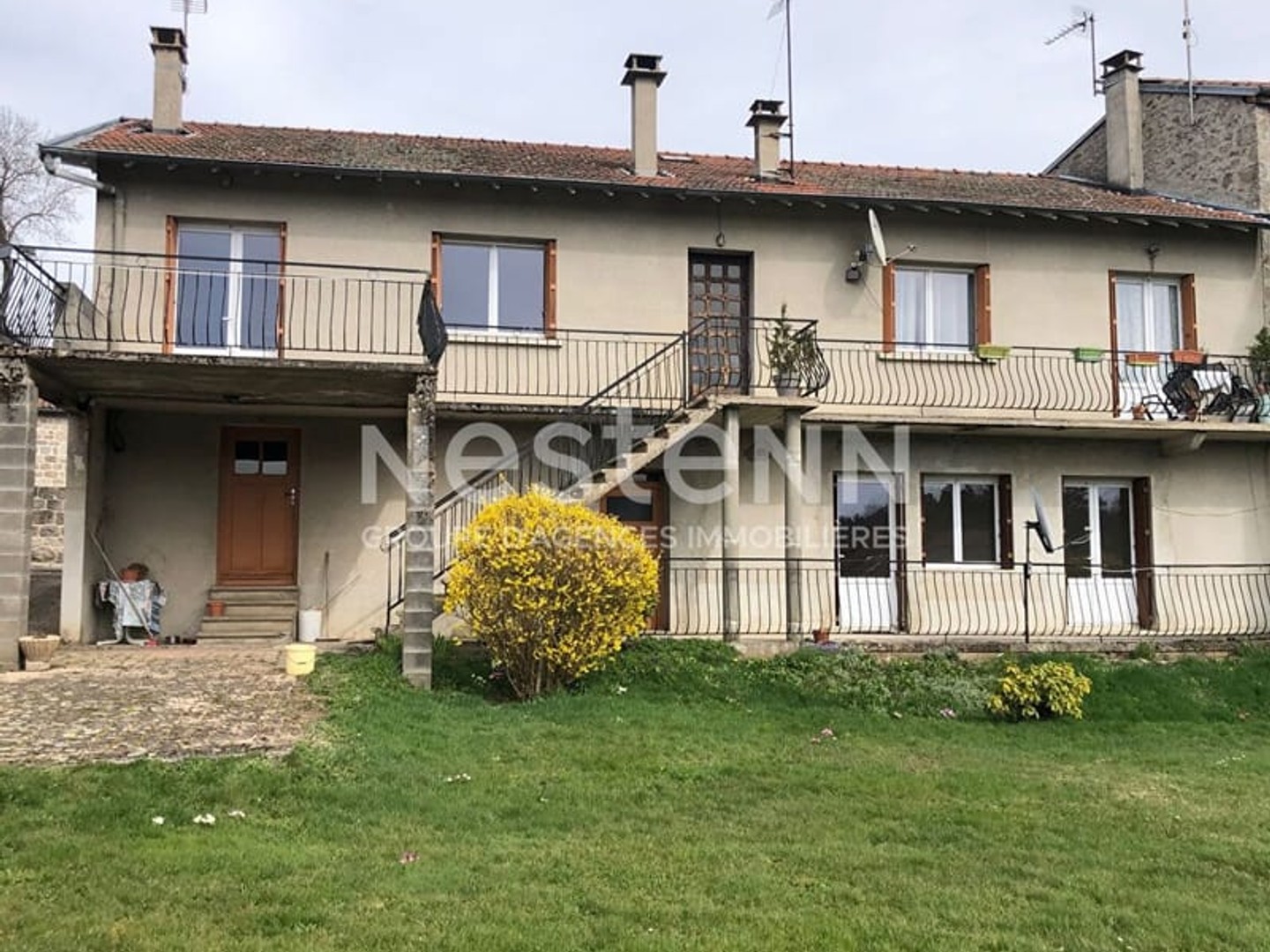 Hôtel 10 pièces 147 m²