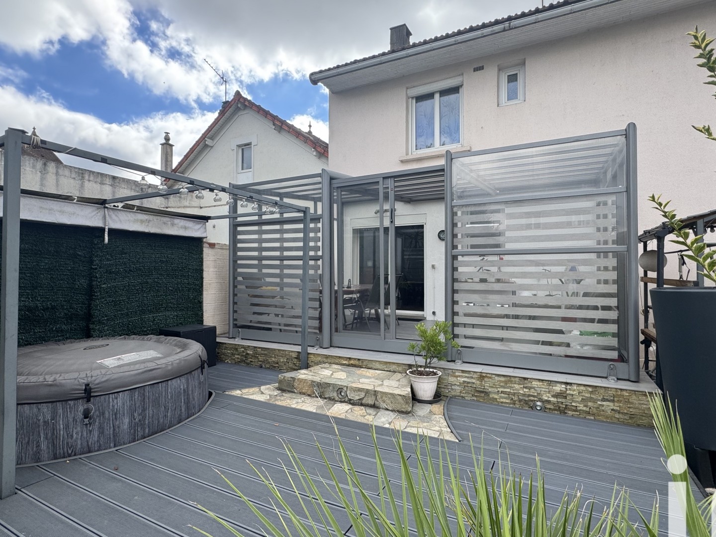 Maison 6 pièces 90 m²