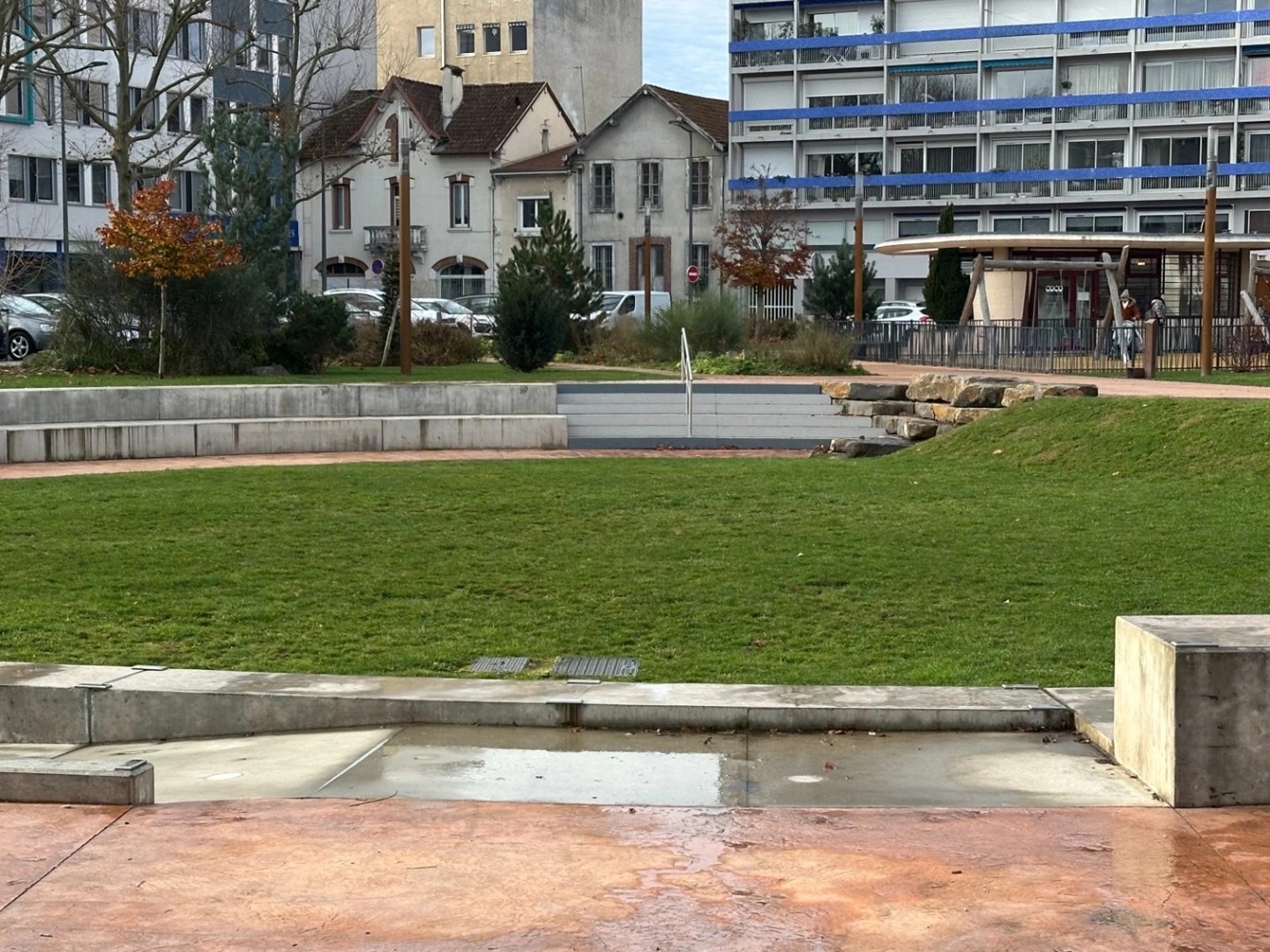 Commerce 3 pièces 83 m²