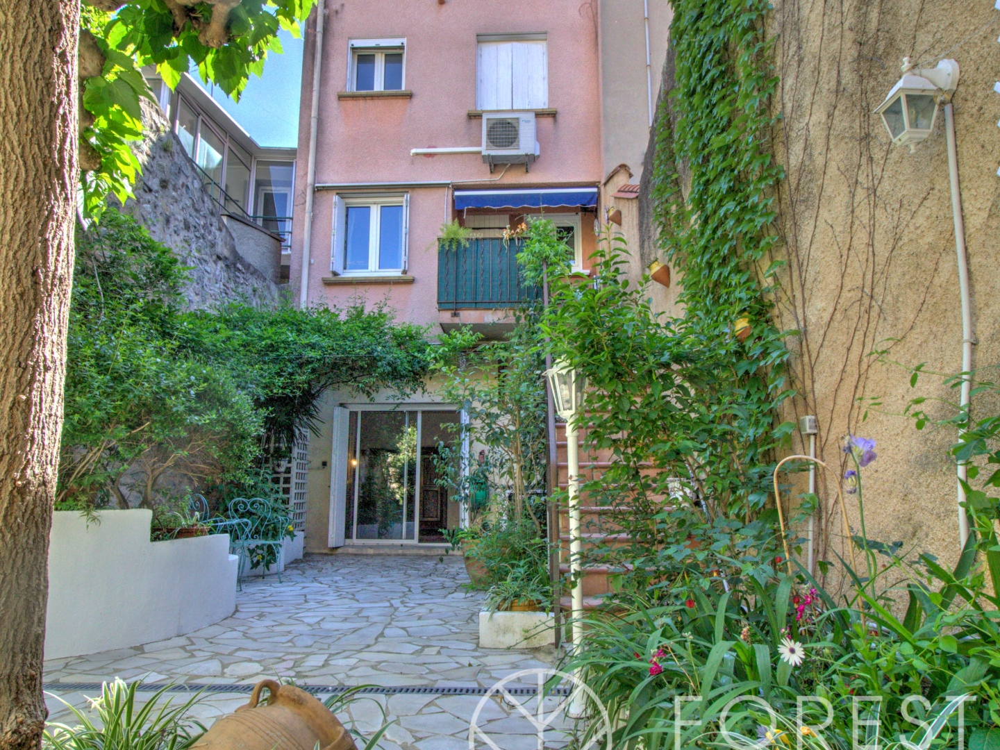 Maison familiale centre ville avec appartements indépendants
