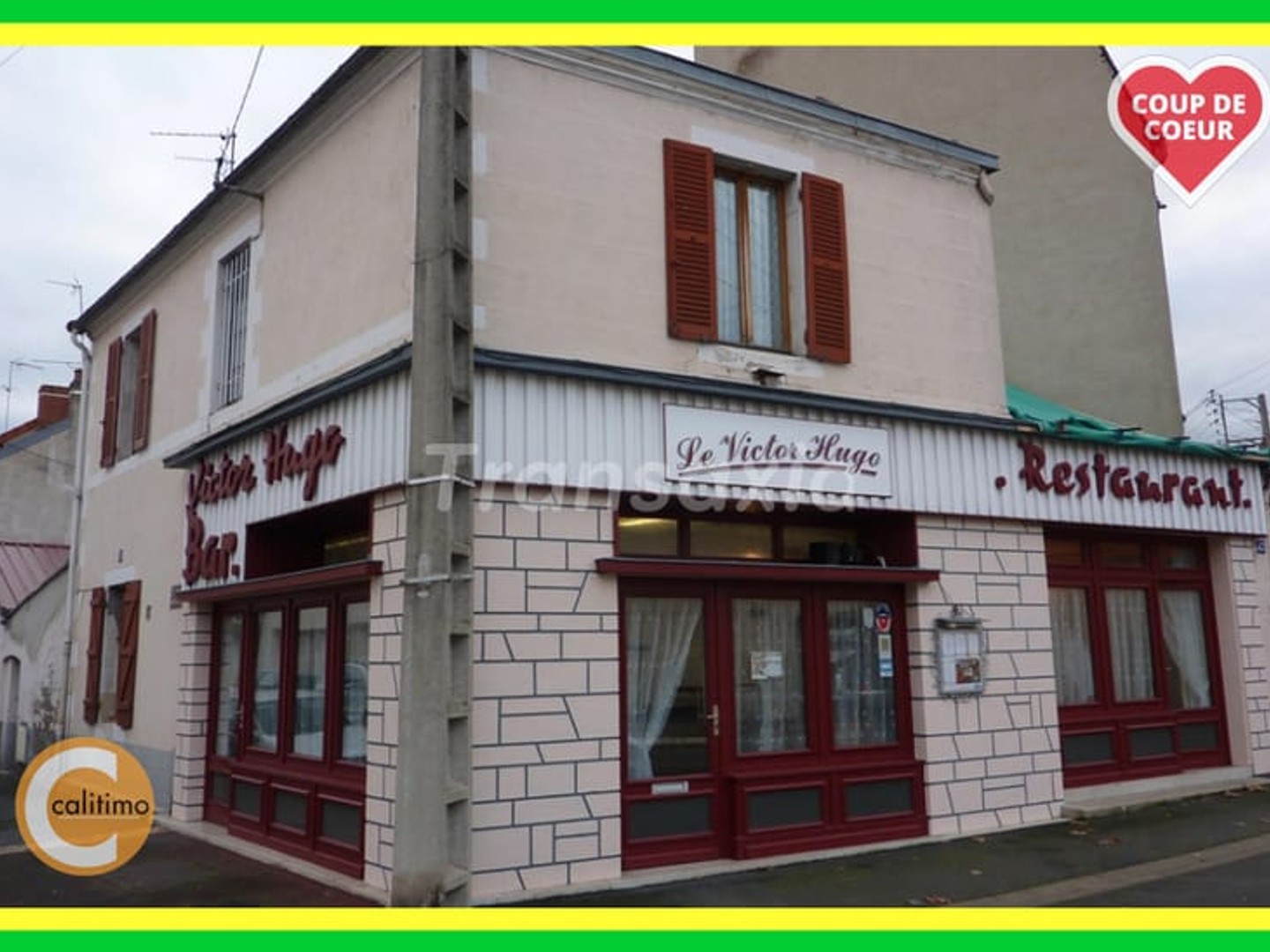 Fonds restaurant avec matériel