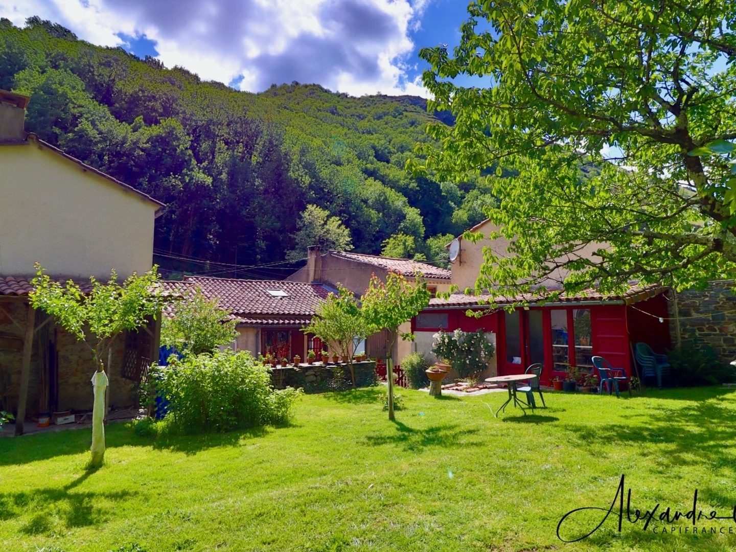 Maison 2 pièces 81 m²