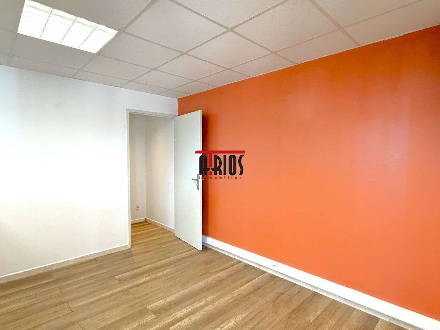 Vente bureaux de 49m² à Carqueiranne centre ville
