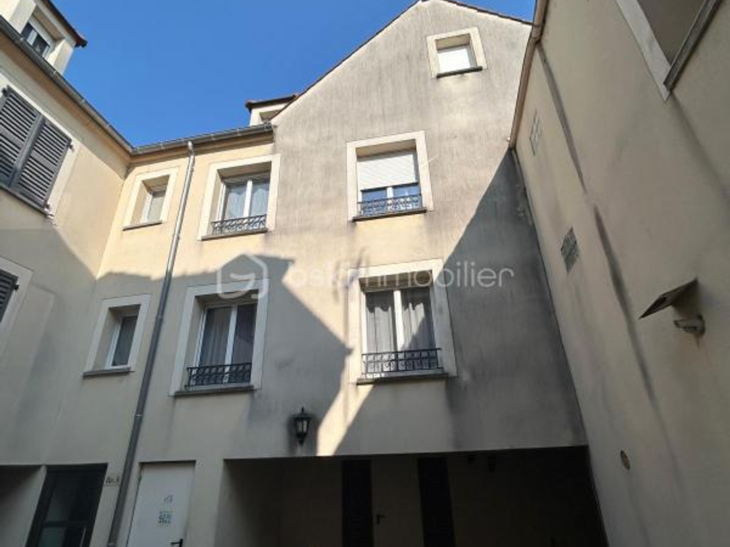 EXCLUSIVITÉ  Immeuble de Rapport à Fort Potentiel  Montereau-Fault-Yonne