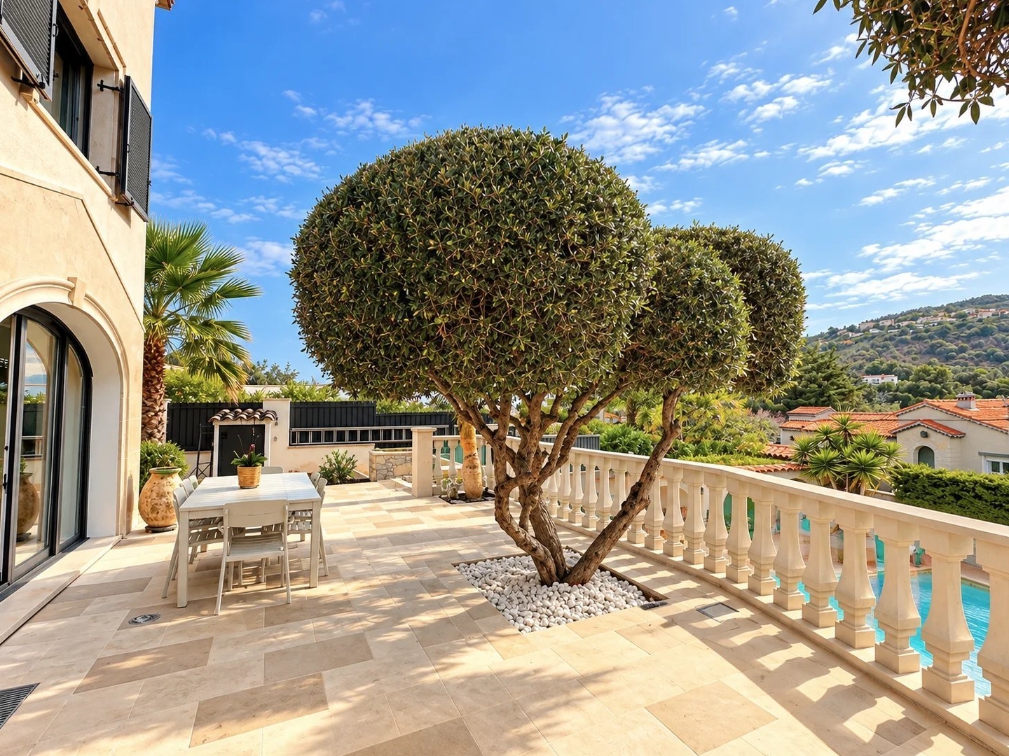 Maison à vendre - 7 pièces - 233m2 - Mandelieu-La-Napoule (06210)