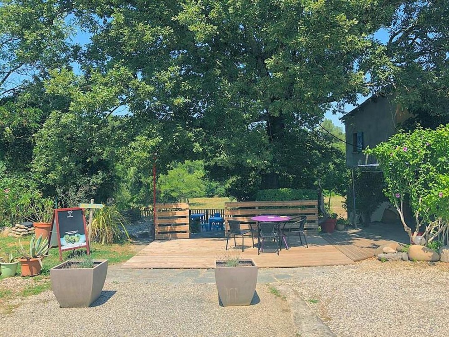 Magasin à vendre - 106m2 - Pradons (07120)