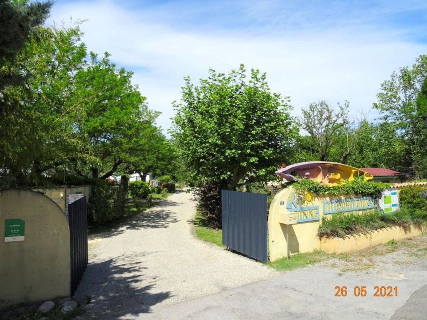 Magasin à vendre - 106m2 - Pradons (07120)