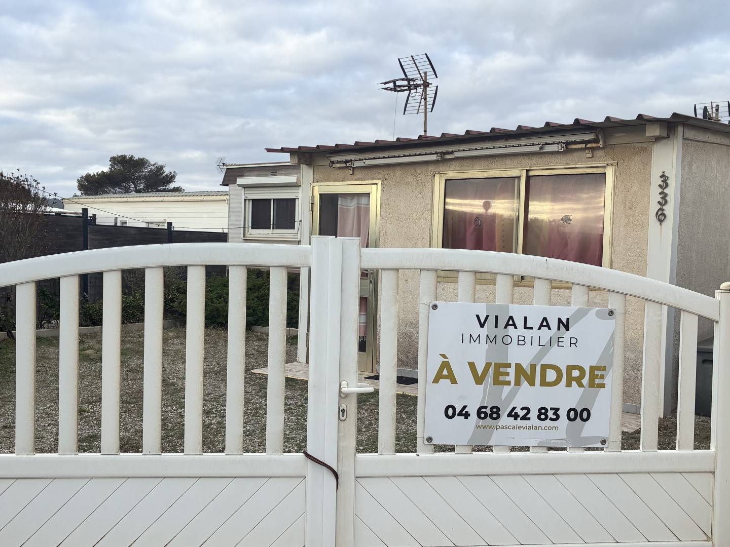 GRUISSAN LES AYGUADES- PARCELLE+MOBIL HOME- 104 m2