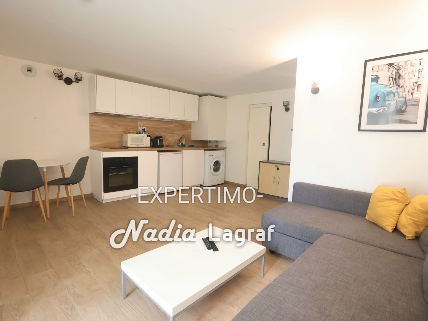 À vendre STUDIO + F2 OU GRAND F3