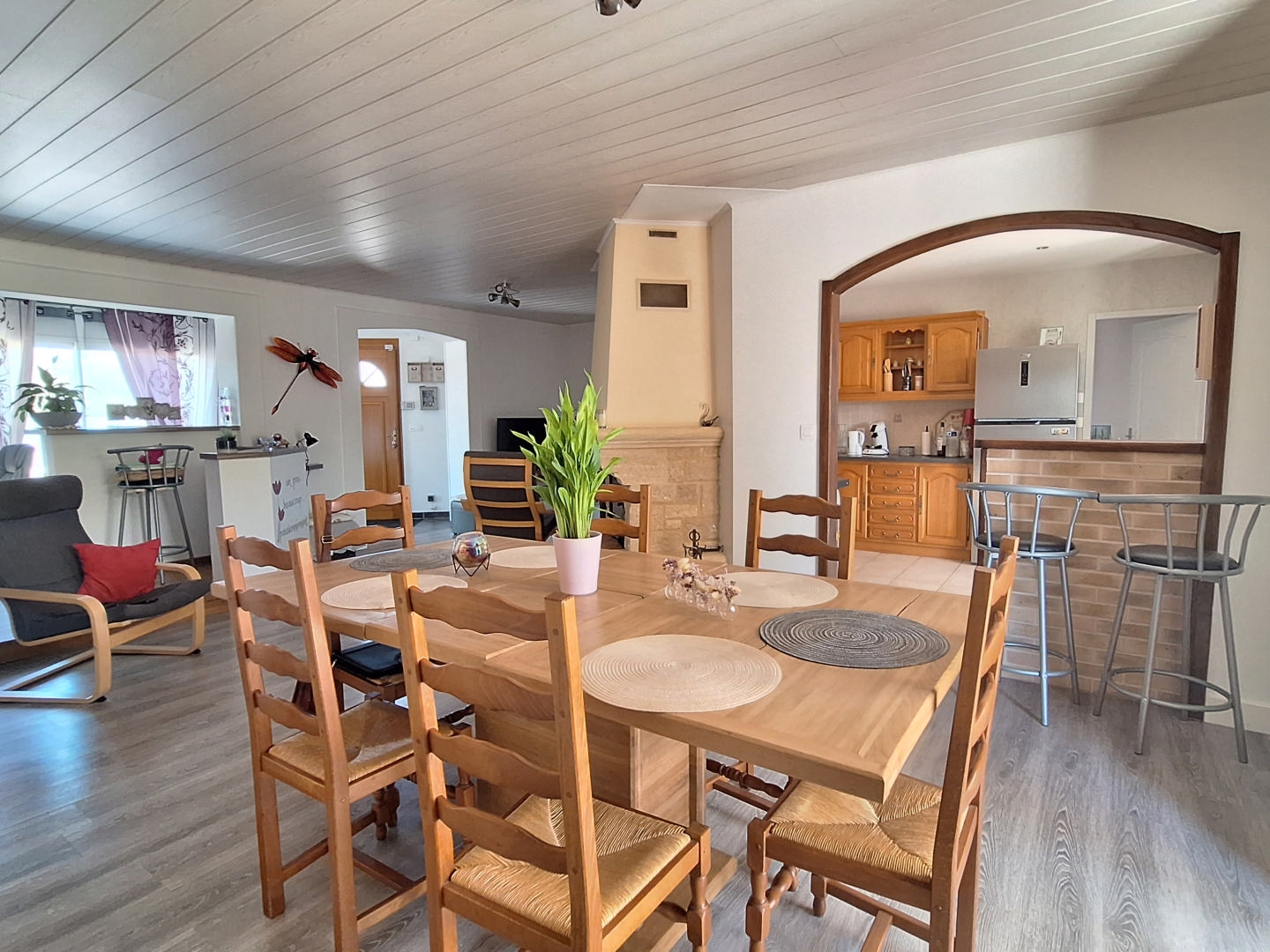 Maison à vendre - 5 pièces - 135m2 - Champniers-Et-Rei... (24360)