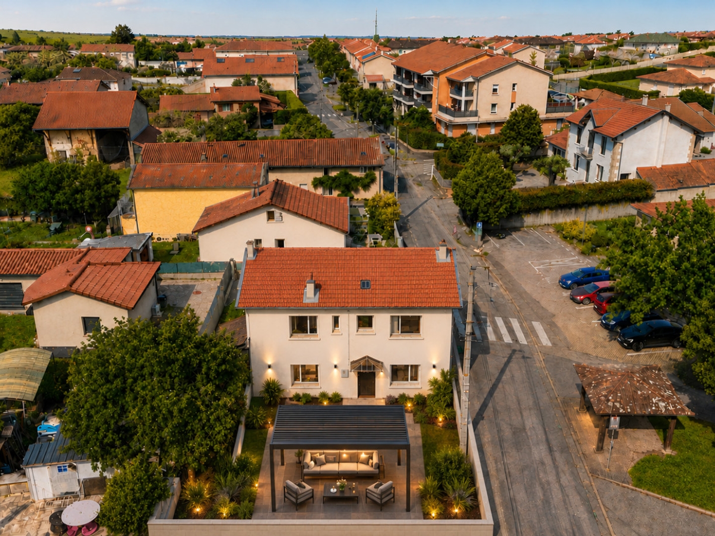 MAISON FAMILIALE AVEC FORT POTENTIEL – TOUSSIEU