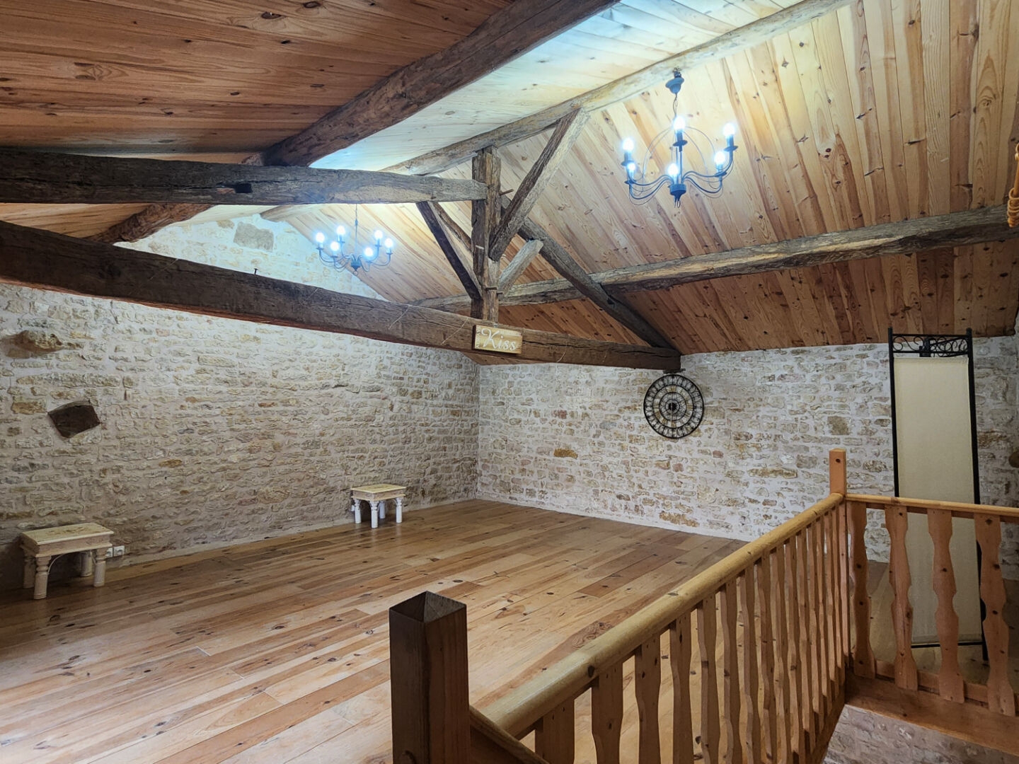 Maison à vendre - 11 pièces - 358m2 - Saint-Hilaire-Des... (85240)