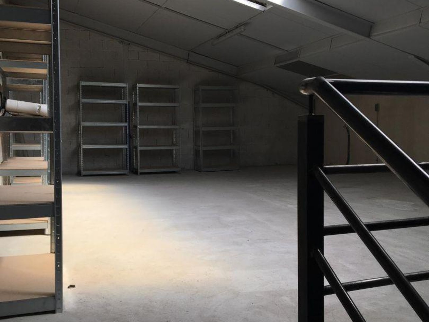 Local d'activité 170 m²