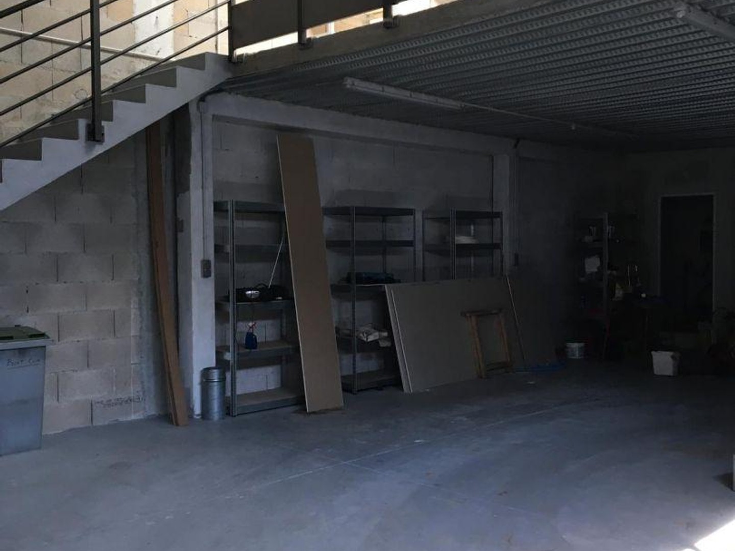 Locaux à vendre - 170m2 - Sainte-Consorce (69280)