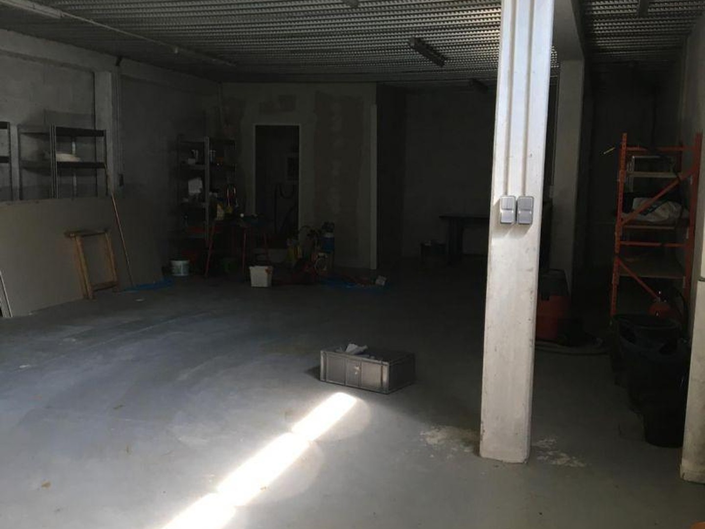Locaux à vendre - 170m2 - Sainte-Consorce (69280)