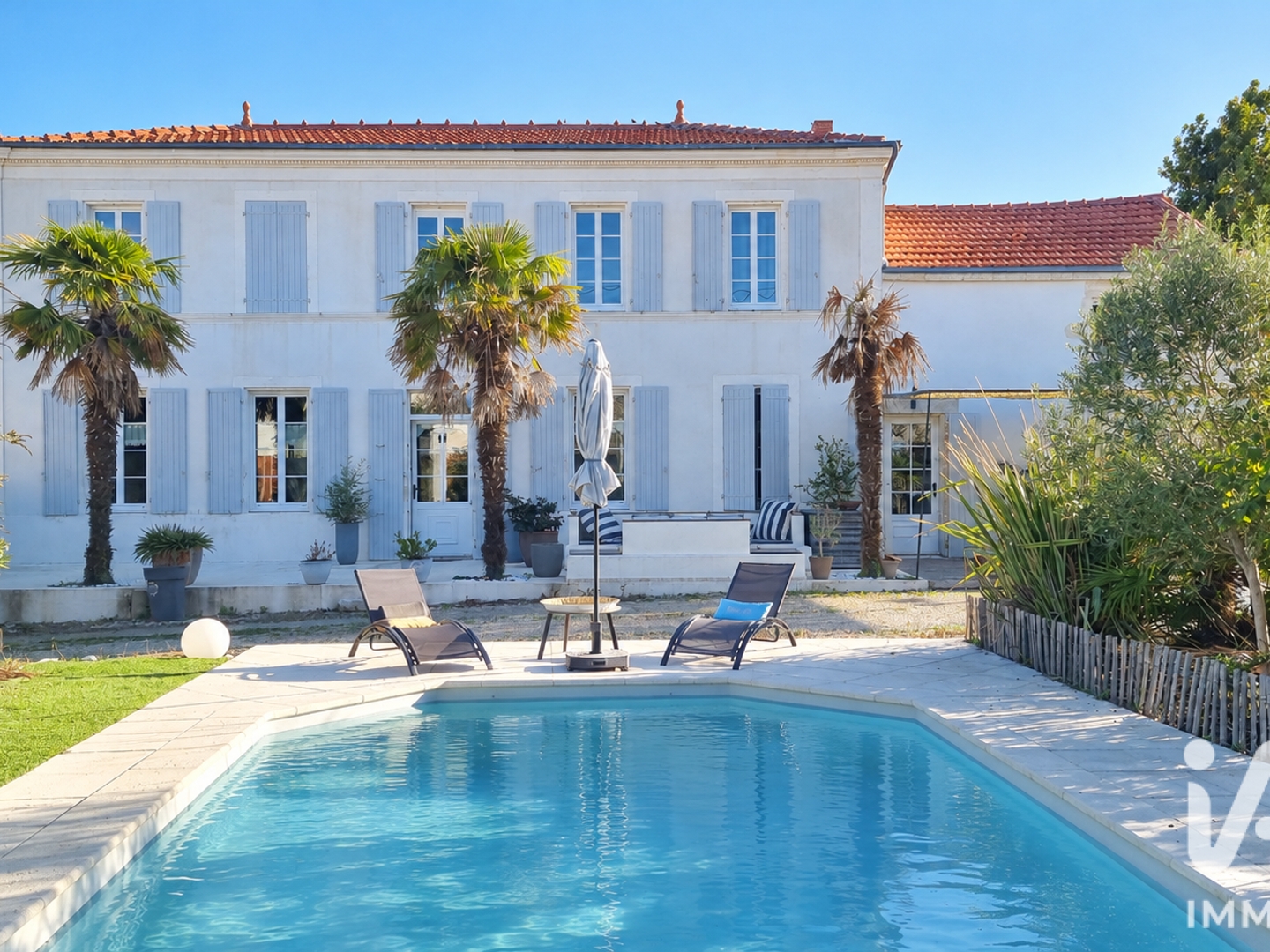 Maison à vendre - 5 pièces - 163m2 - Ballon (17290)