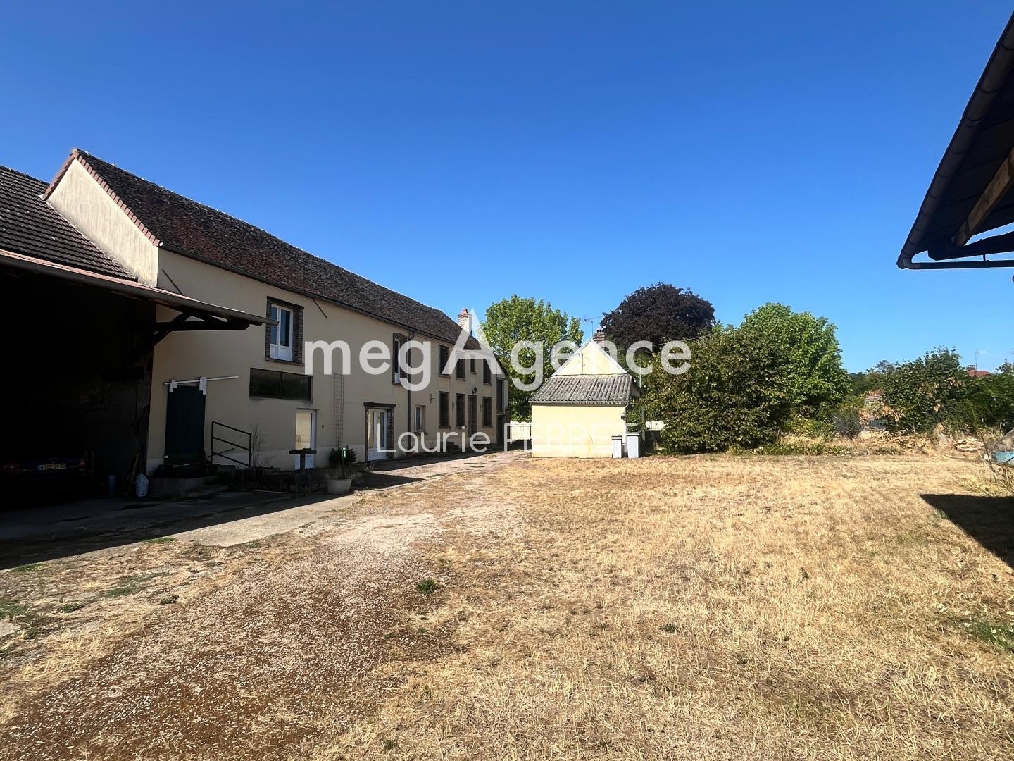 Maison à vendre - 6 pièces - 157m2 - Cézy (89410)