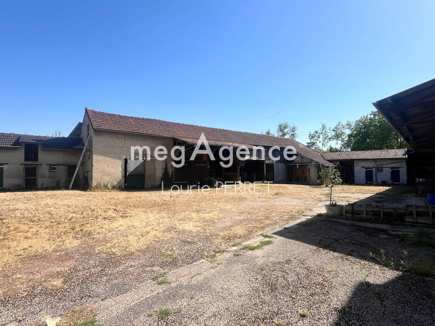 Maison à vendre - 6 pièces - 157m2 - Cézy (89410)