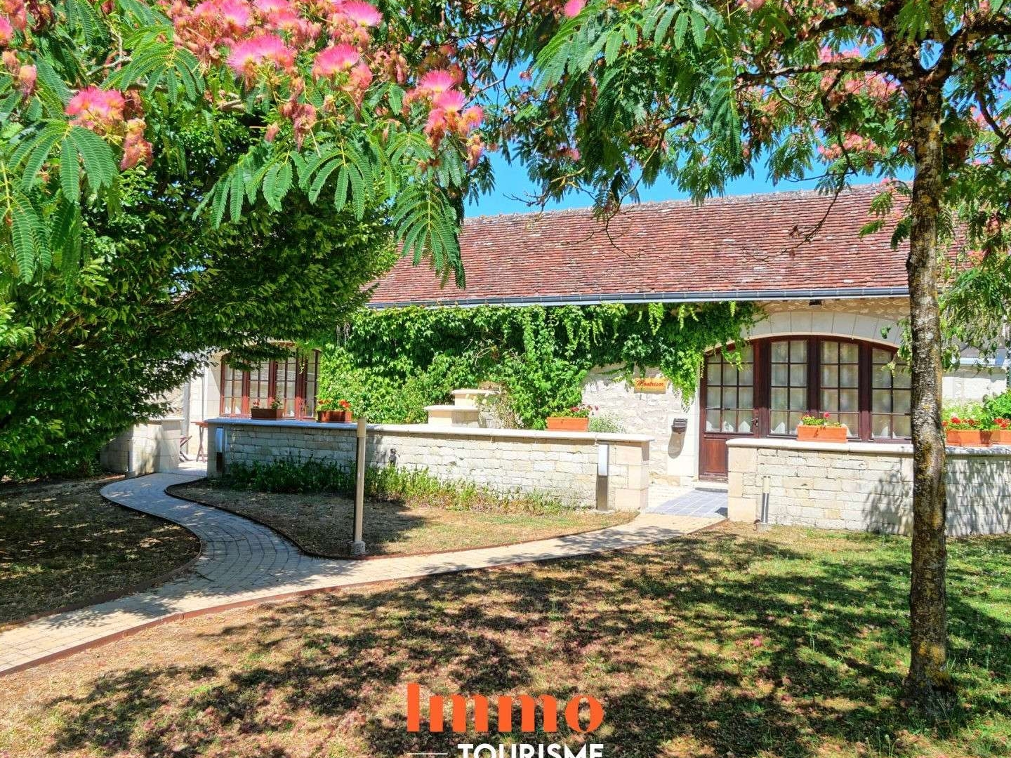 Maison d'hôtes, gîte et PRL au coeur des châteaux