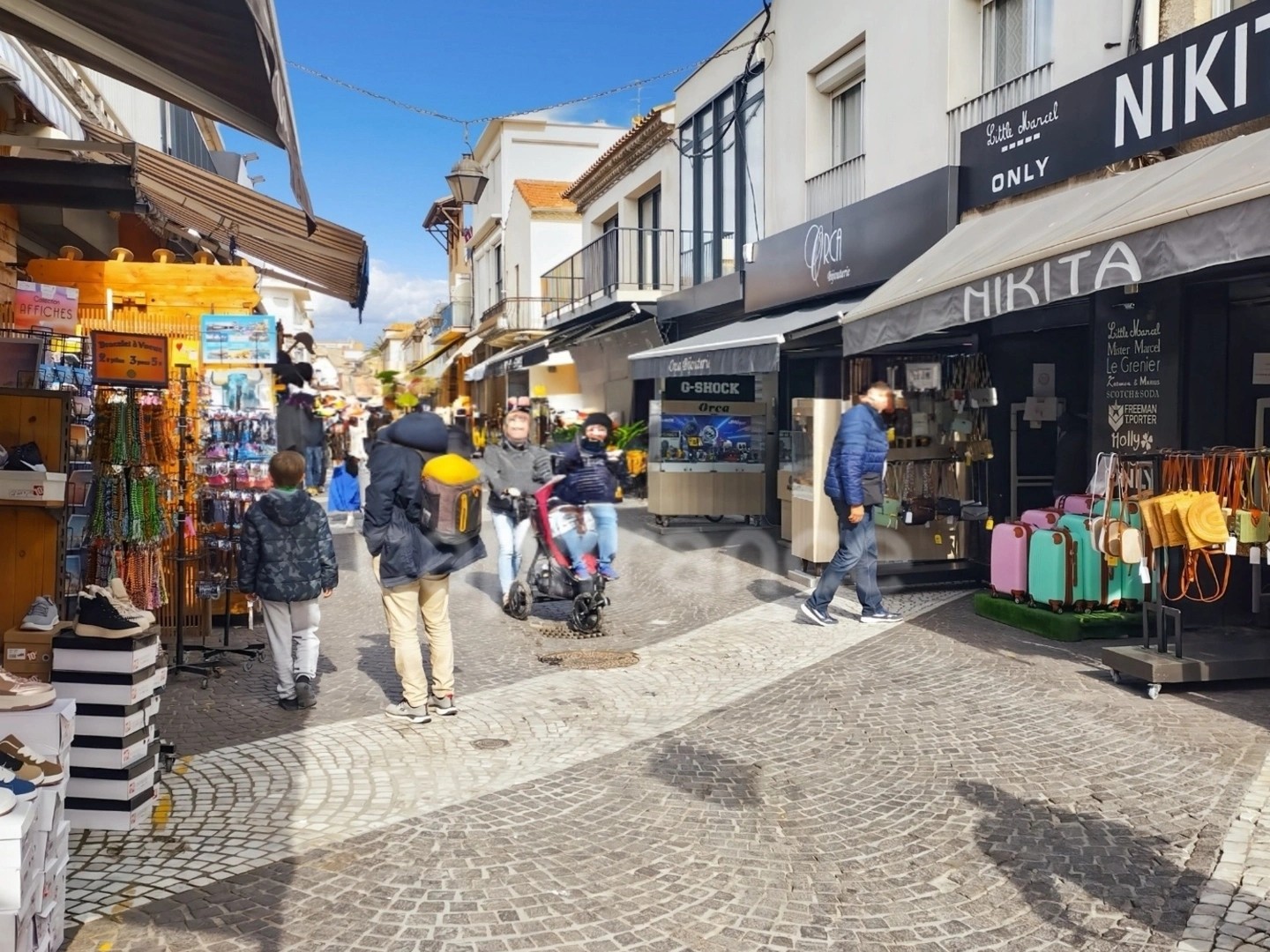 Commerce 1 pièce 79 m²