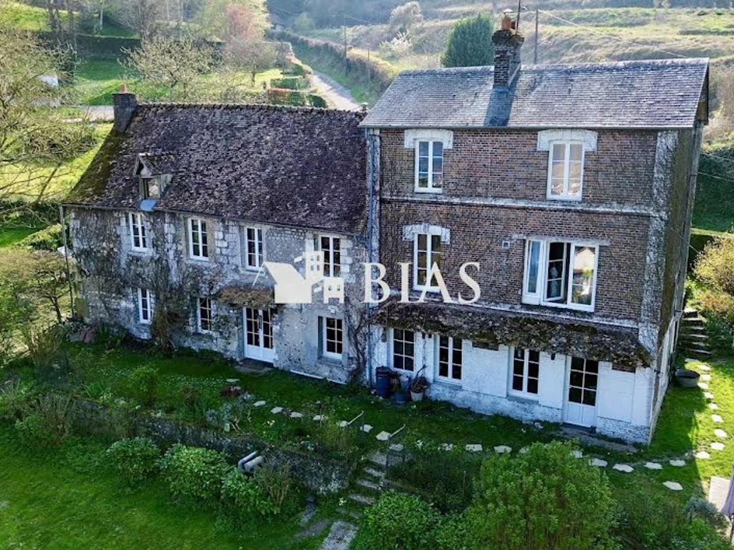 Maison 9 pièces 246 m²