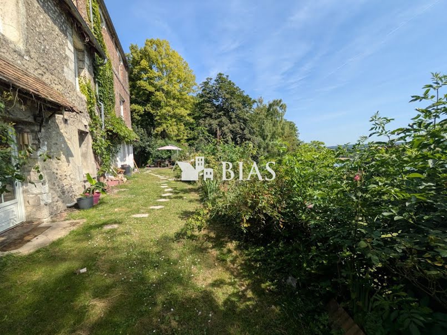 Maison à vendre - 9 pièces - 246m2 - La Bouille (76530)