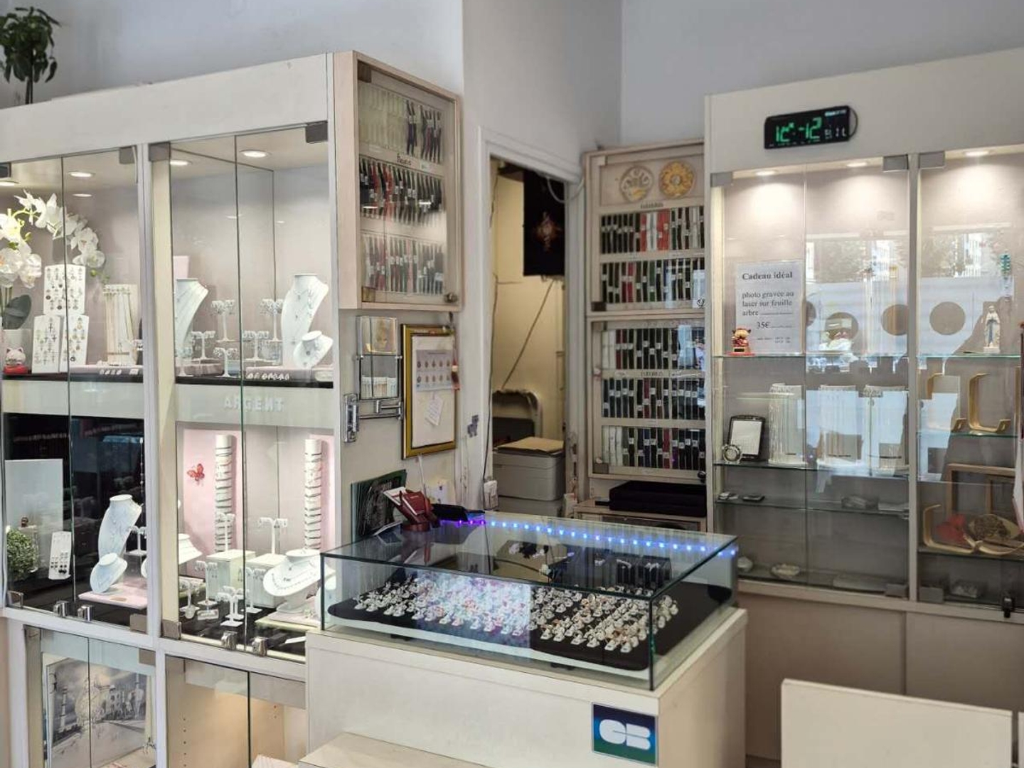 Magasin à vendre - 1 pièce - Paris 15e (75015)