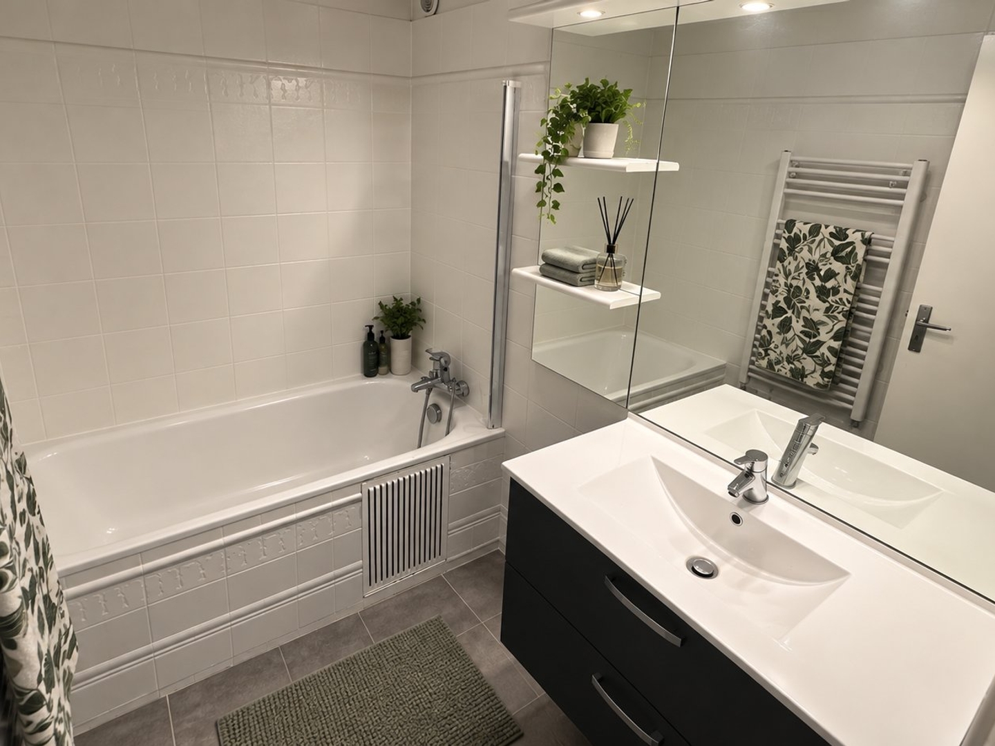 Grand appartement T5 de 107m2 dans résidence calme avec 2 ba