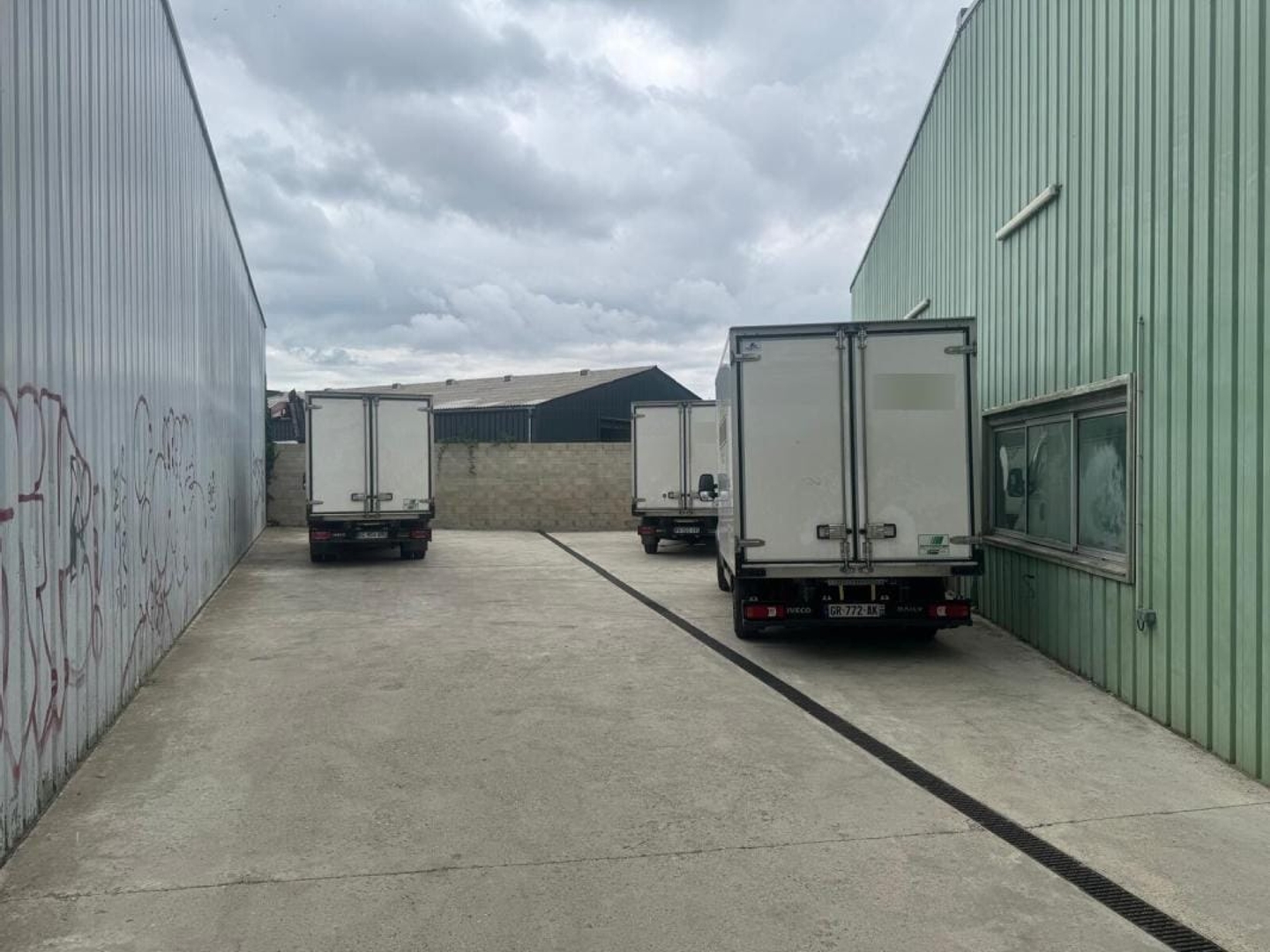 Locaux à vendre - 970m2 - Taverny (95150)