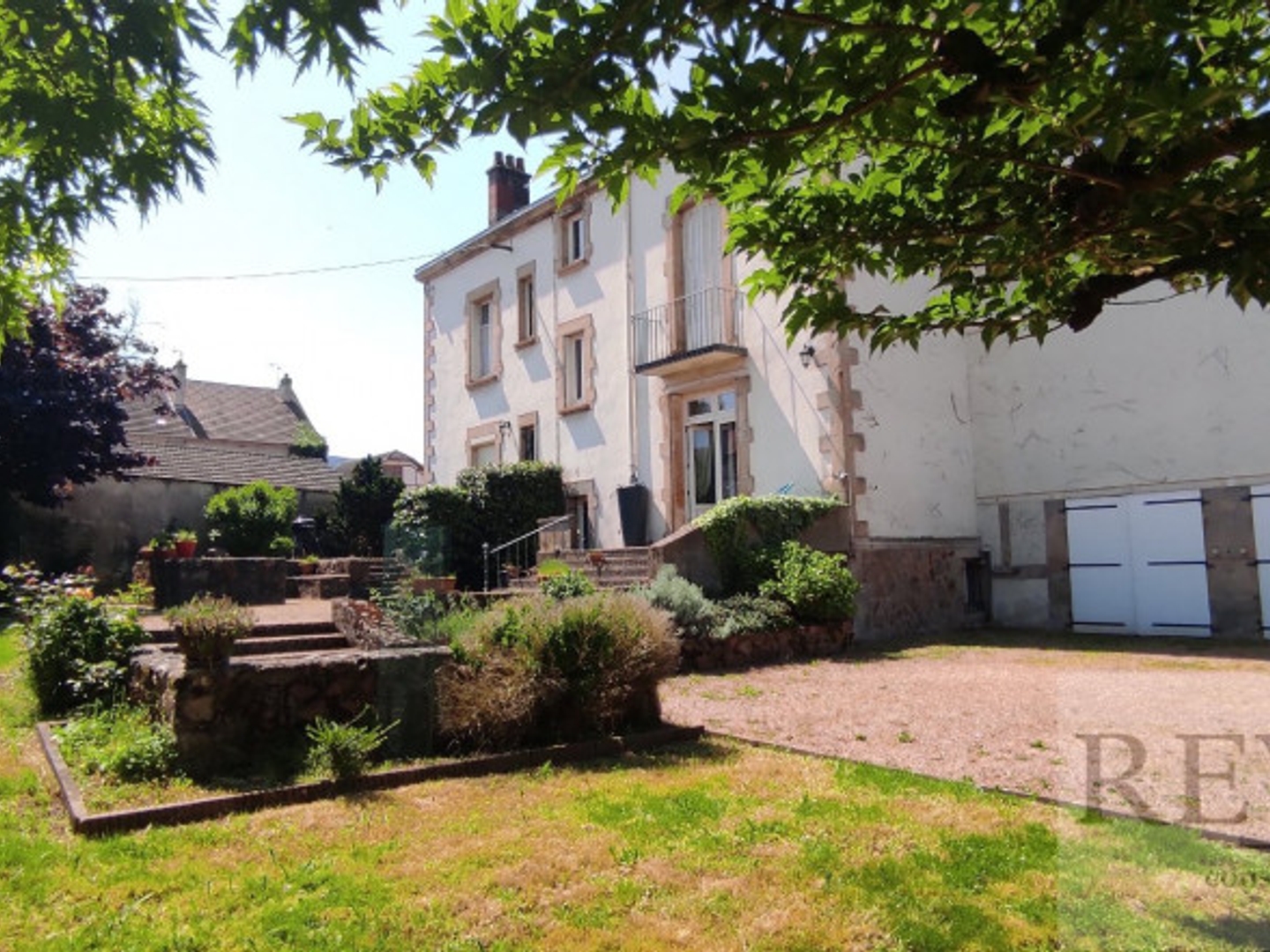 Maison à vendre - 8 pièces - 335m2 - Autun (71400)