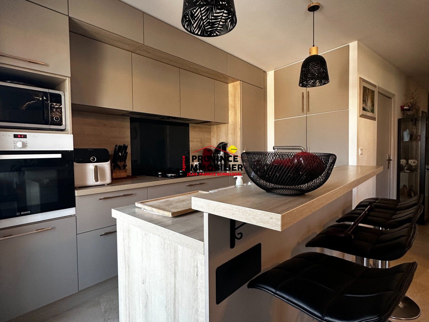 Appartement à vendre - 4 pièces - 109m2 - Valréas (84600)