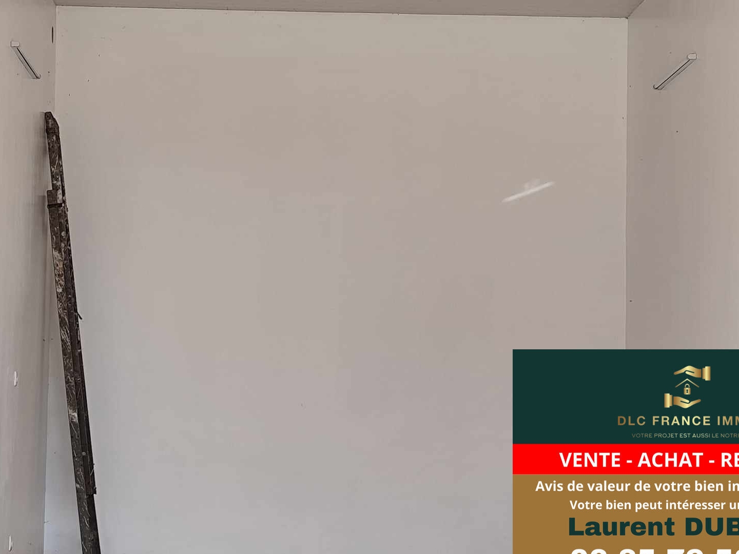 Parking / garage / box à vendre - 40m2 - Jolimetz (59530)
