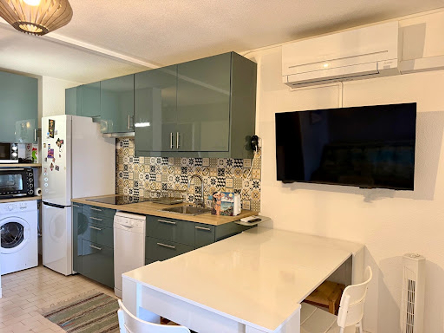 Appartement à vendre - 1 pièce - 25m2 - Saint-Raphaël (83530)