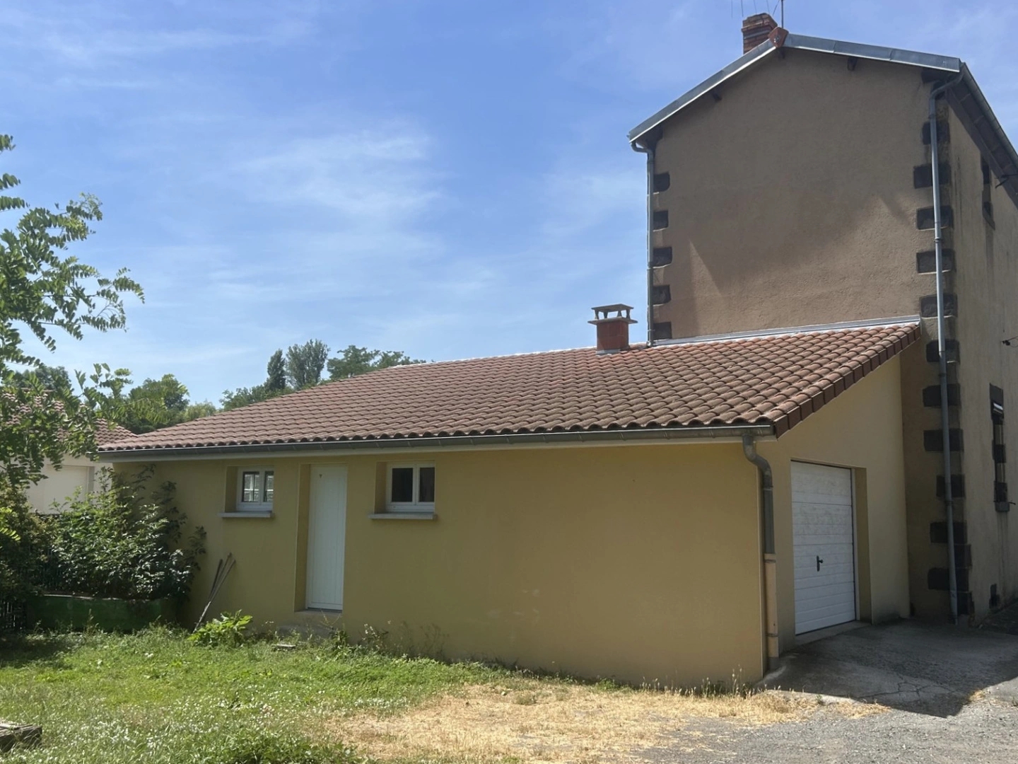 Maison à vendre - 3 pièces - 65m2 - Saint-Beauzire (63360)