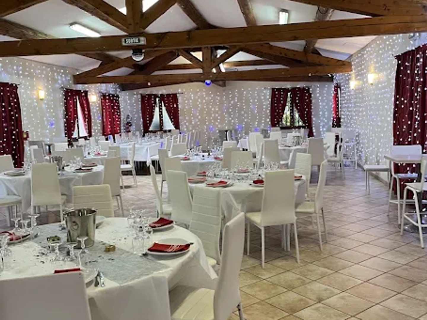 Magasin à vendre - 300m2 - Forcalquier (04300)