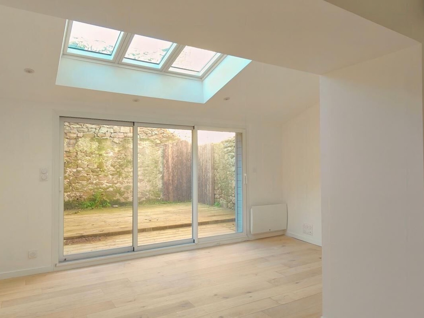 À vendre : Charmante maison en pierre entièrement rénovée - 81,77 m² - Batz-sur-Mer