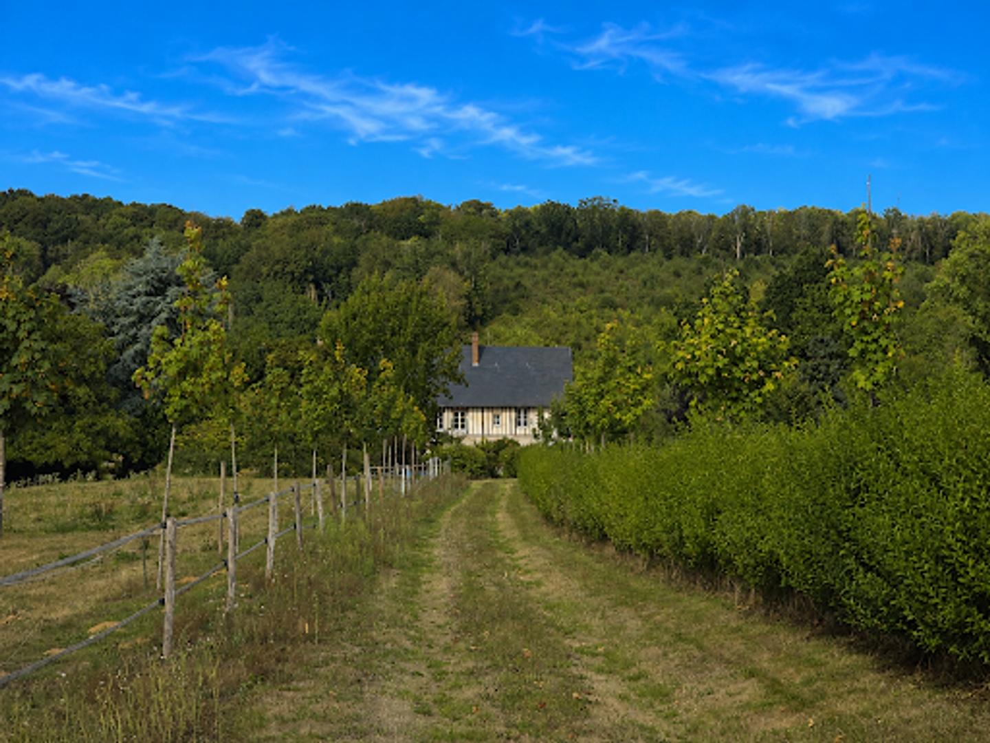 Maison 8 pièces 230 m²