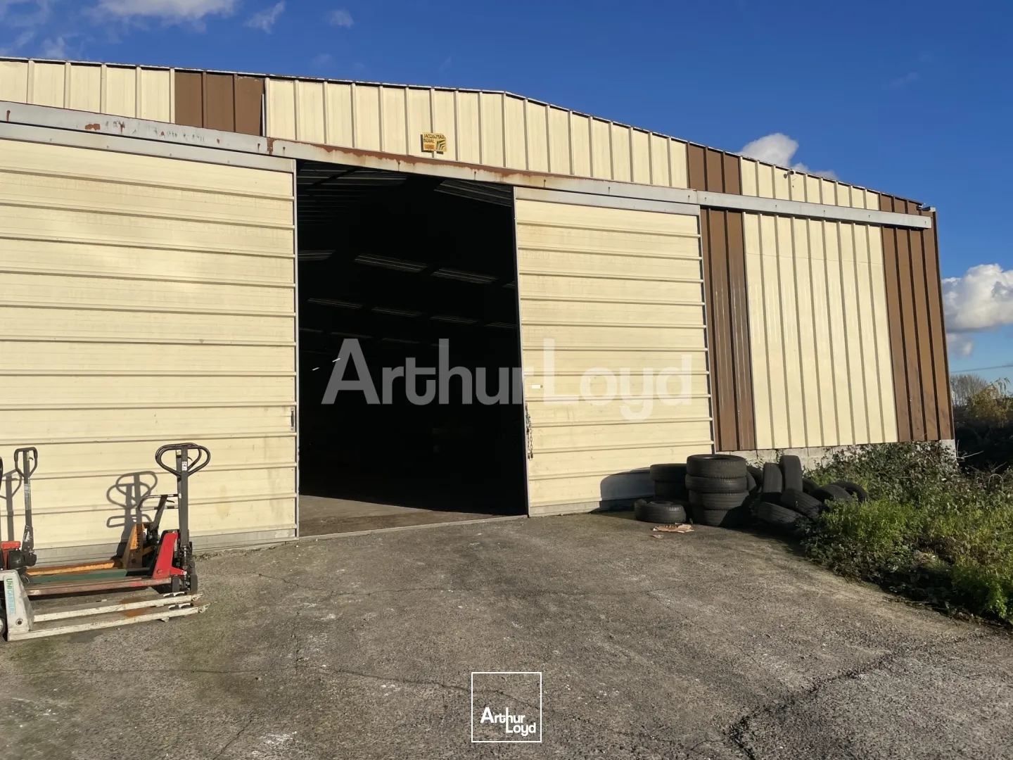 Immeuble à vendre - 2384m2 - Lens (62300)