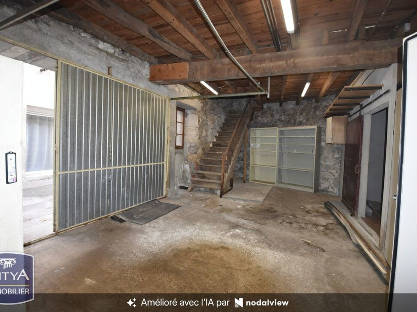 Parking/Garage/Box 90 m²