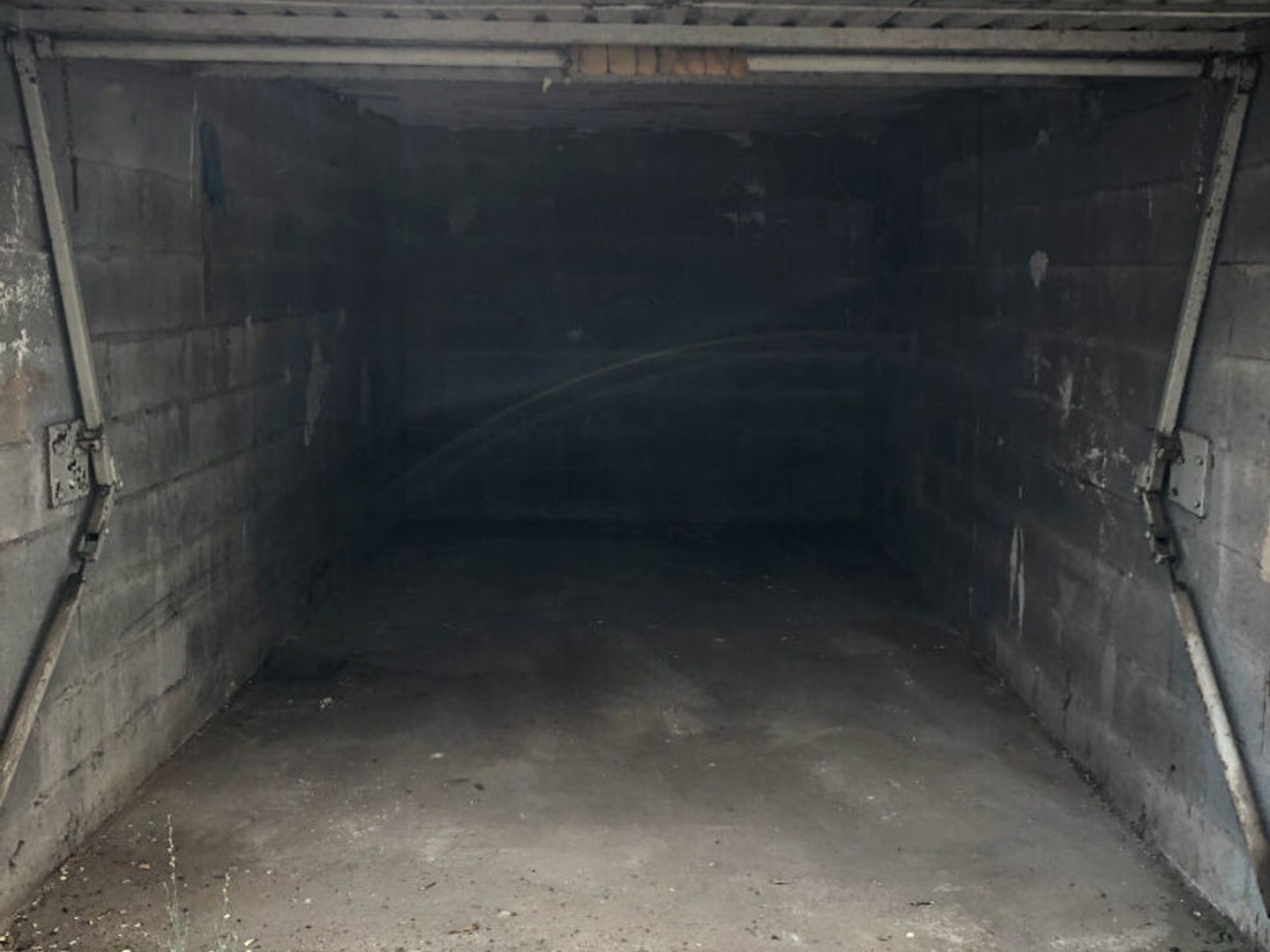 Parking / garage / box à vendre - Nîmes (30000)