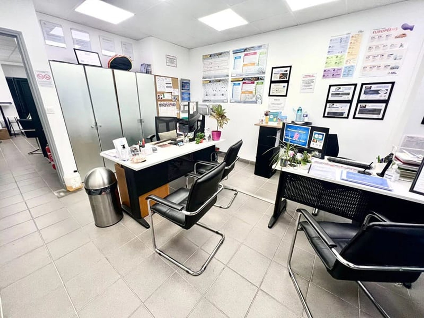 Bureaux 48 m²