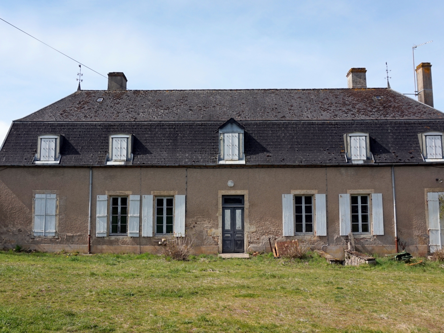 Maison à vendre - 13 pièces - 251m2 - Château (71250)